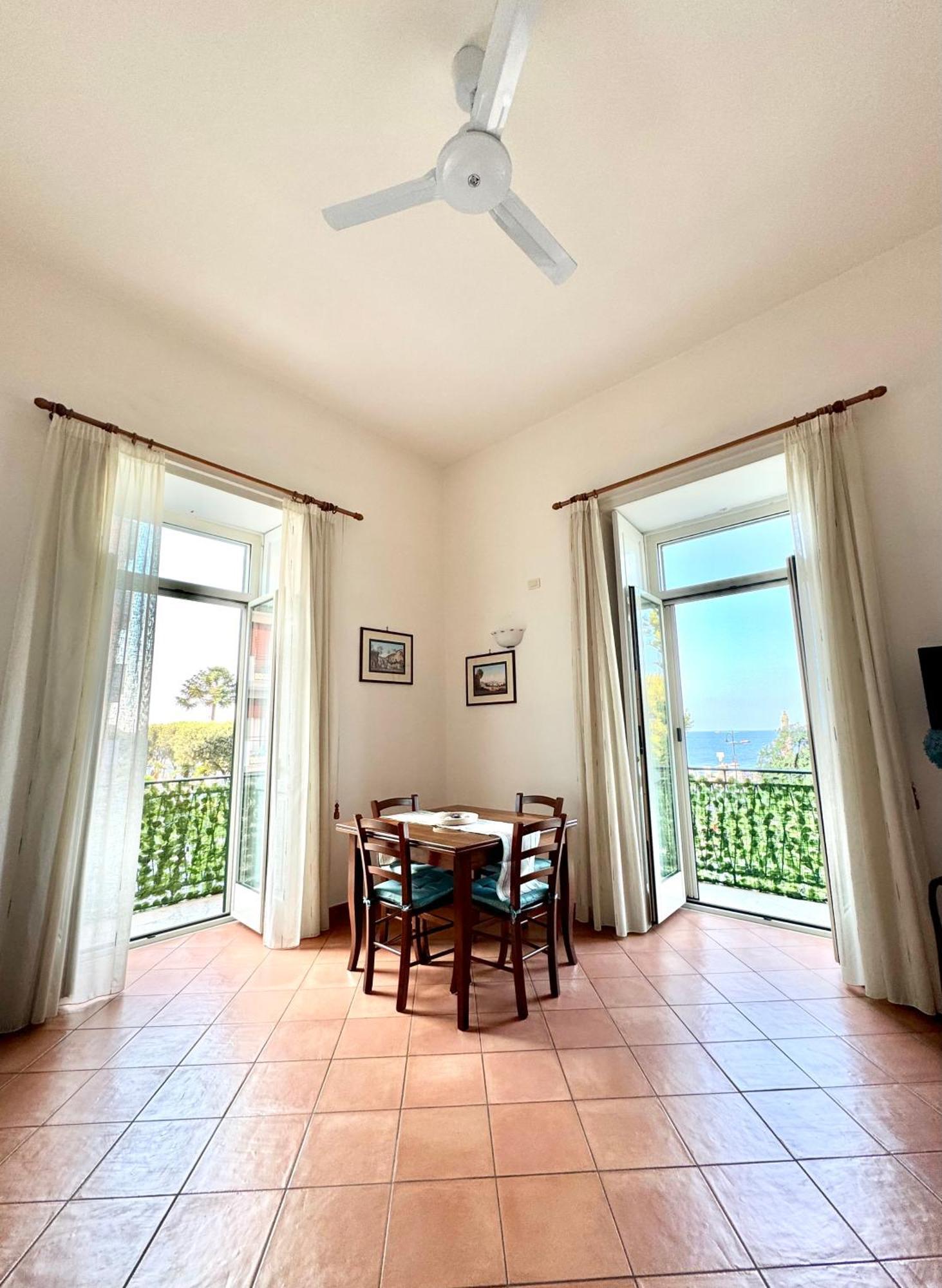 Uno Sguardo Sul Mare Villa Maiori Buitenkant foto
