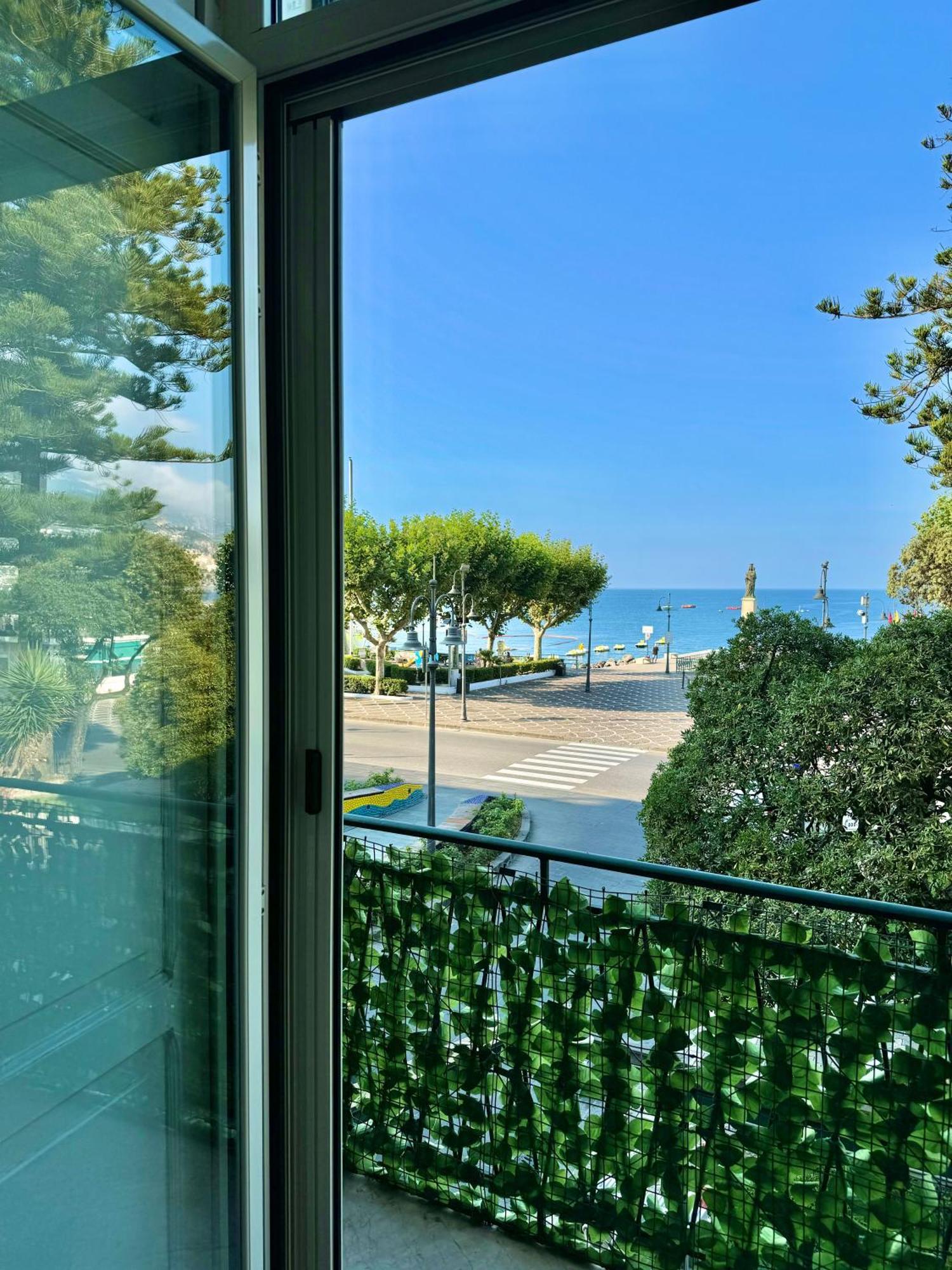 Uno Sguardo Sul Mare Villa Maiori Buitenkant foto